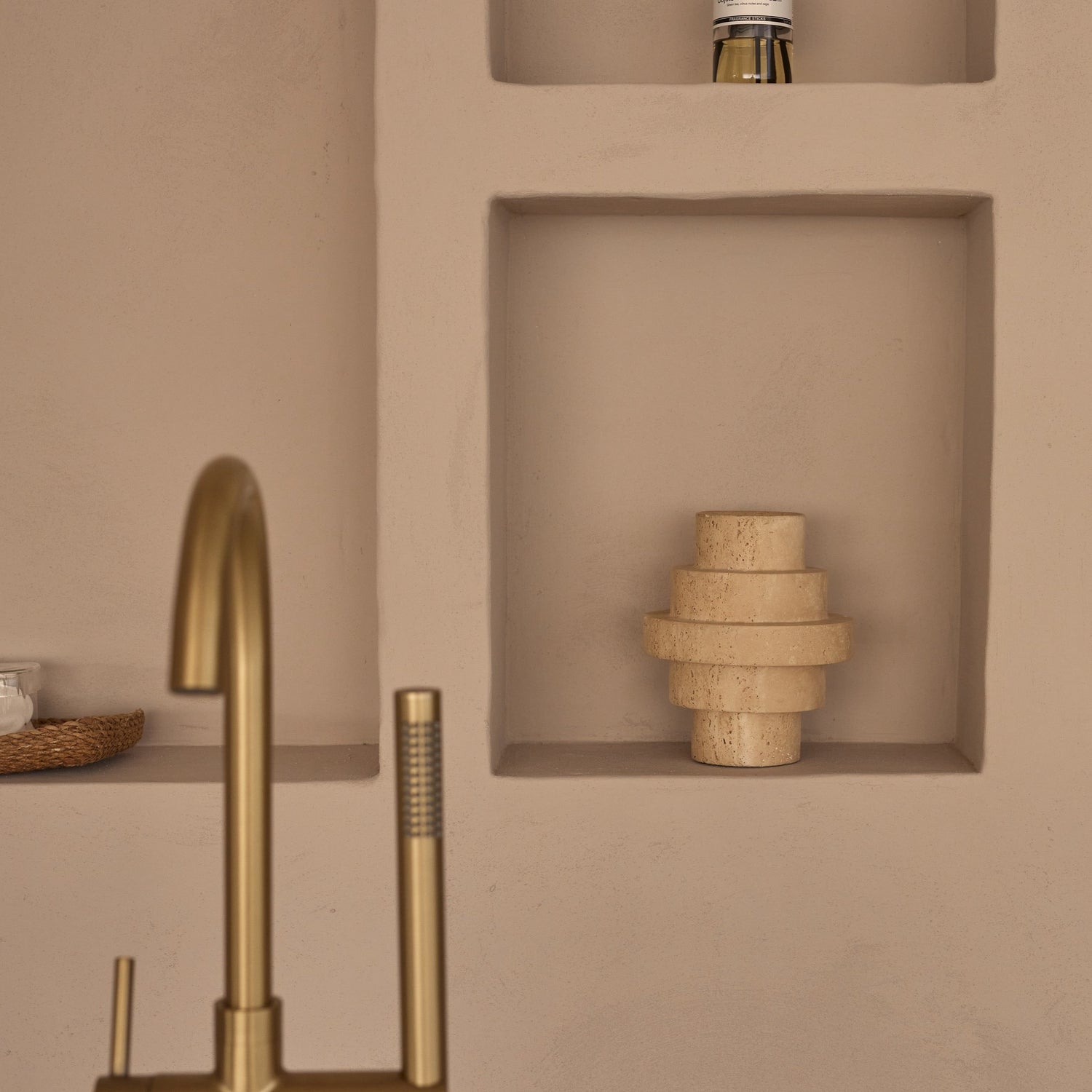 Travertine Agano Vase M