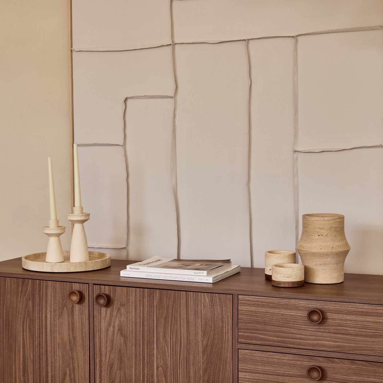 Travertine tray round with edge