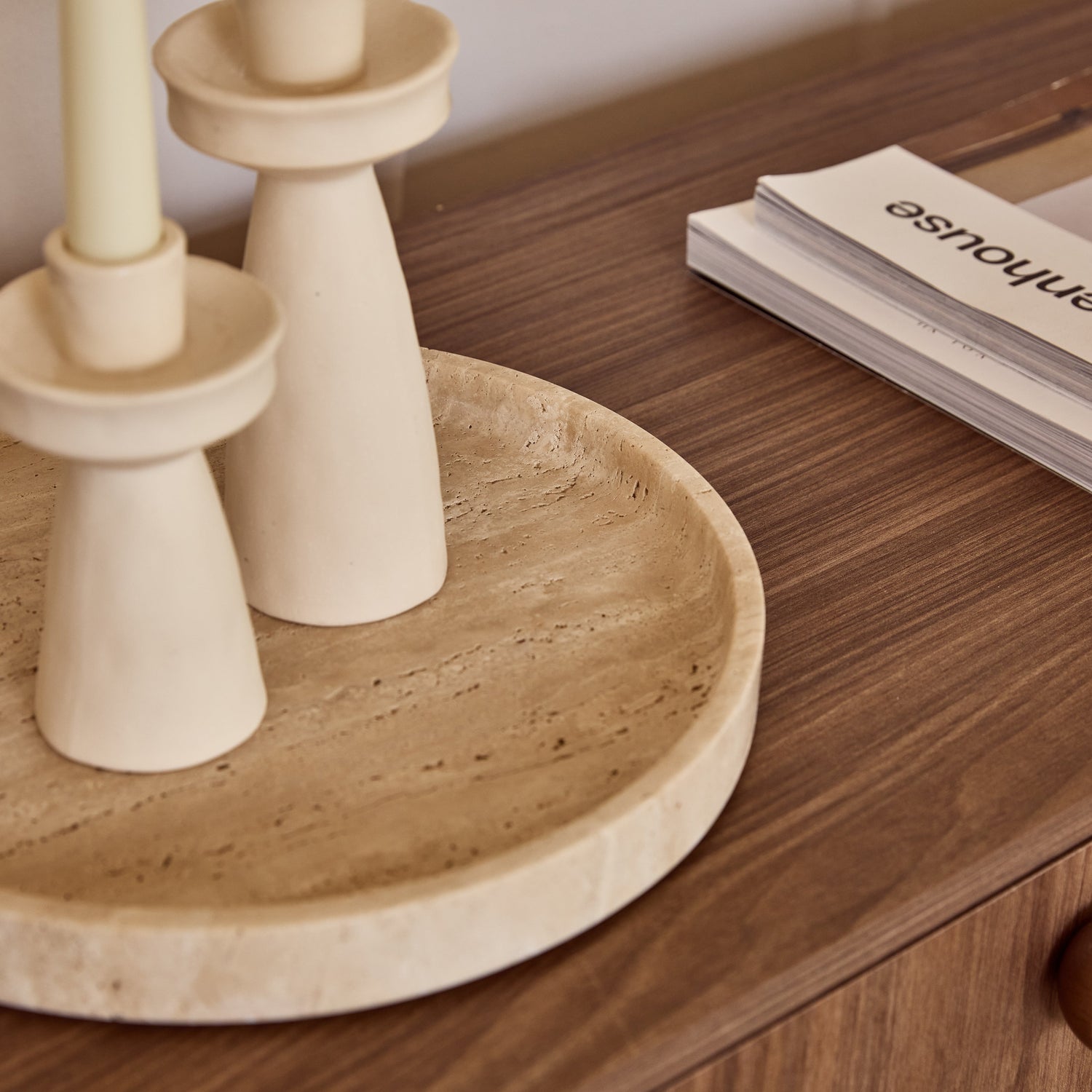 Travertine tray round with edge